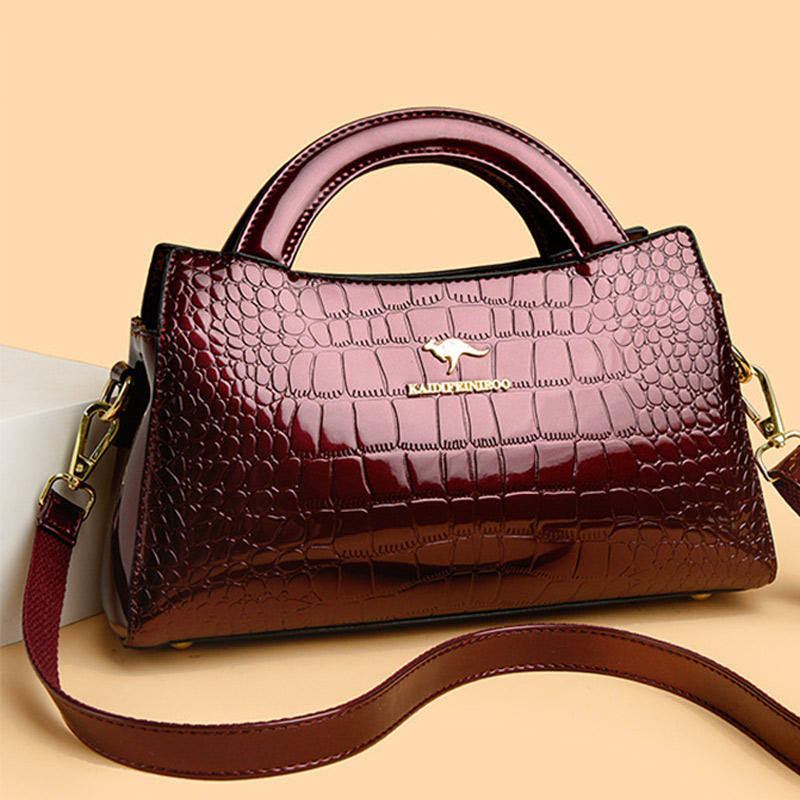 Kangaroo Crocodile Pattern Cro - Women'S Kangaroo Bags recensione e prezzo