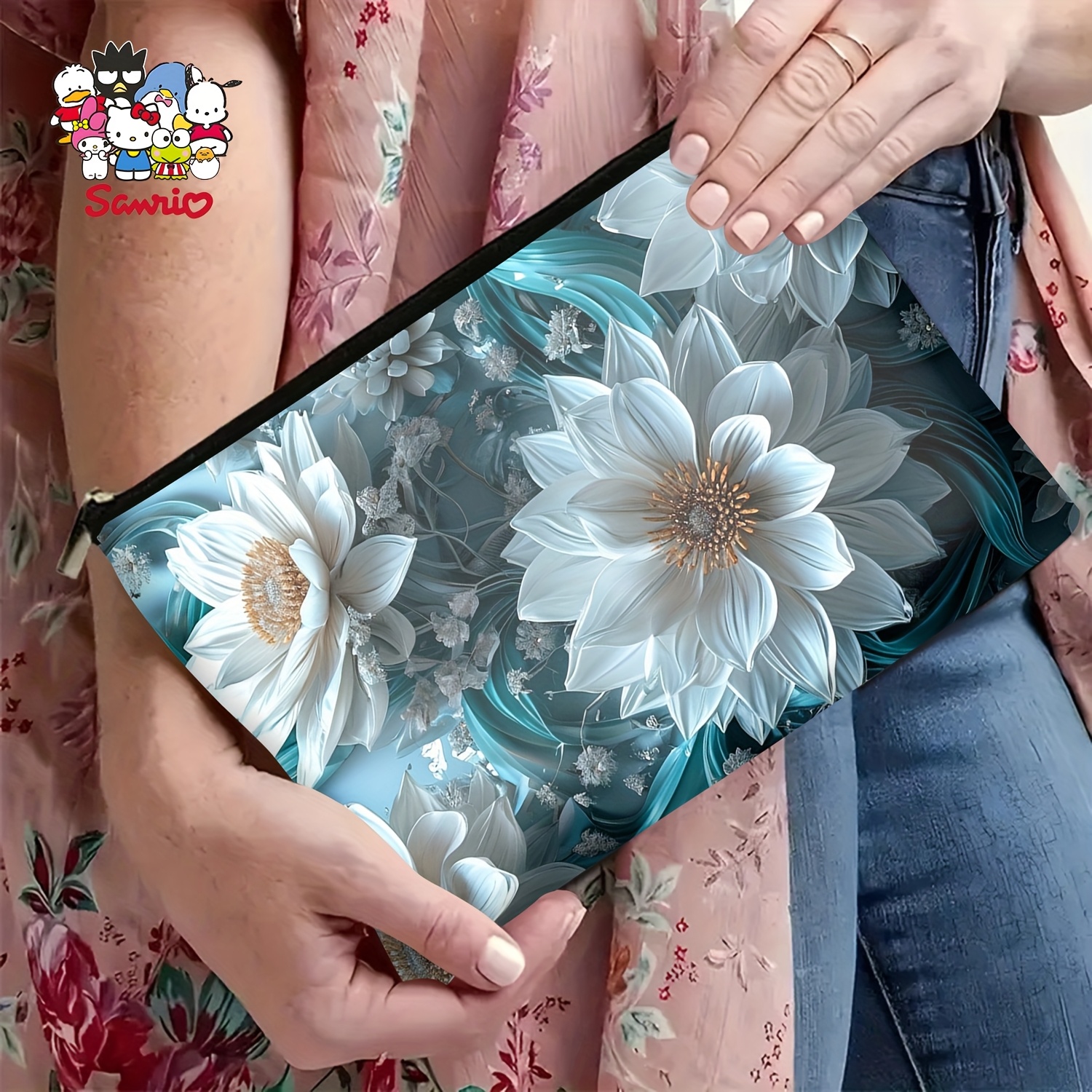 A Blue and white flower makeup - Women Bags White recensione e prezzo