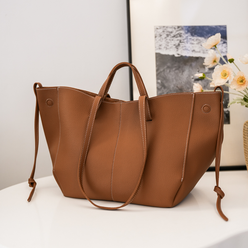 Large Capacity Leather Zipper  - Women Bags In Trend recensione e prezzo