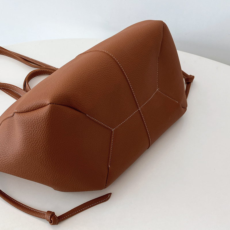 Large Capacity Leather Zipper  - Women Bags In Trend recensione e prezzo