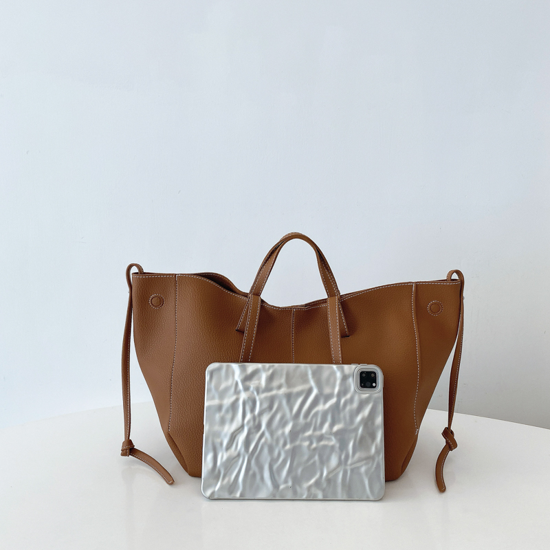 Large Capacity Leather Zipper  - Women Bags In Trend recensione e prezzo